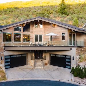 Mason By Avantstay Sleeps 16 Modern Mountain Escape W Hot Tub